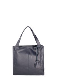 Borsa tote in pelle blu scuro con finitura testurizzata, due robuste maniglie e un piccolo cartellino staccabile. Le dimensioni offrono ampio spazio per gli oggetti essenziali.