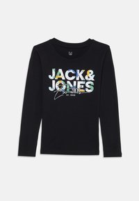 Juodas ilgomis rankovėmis marškinėliai su spalvinga grafika "JACK & JONES Essentials" priekyje, pagaminti iš minkštos medvilnės medžiagos.