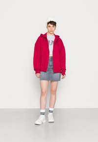 Even&Odd Sweatshirt com capuz - red