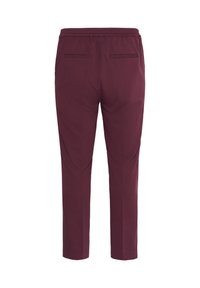Pantalon droit bordeaux avec ceinture élastique et deux poches arrière horizontales, présenté de dos sur un fond blanc.