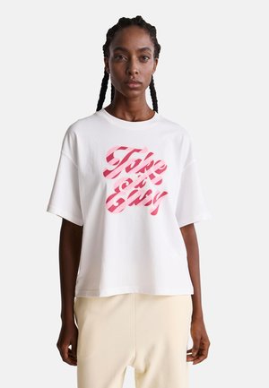 - T-shirt z nadrukiem