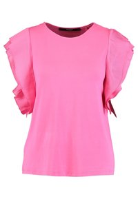 Top rosa de mangas cortas con acentos de volantes plisados en los hombros. Tela suave, escote redondo y un corte relajado. Etiqueta visible en la parte trasera.