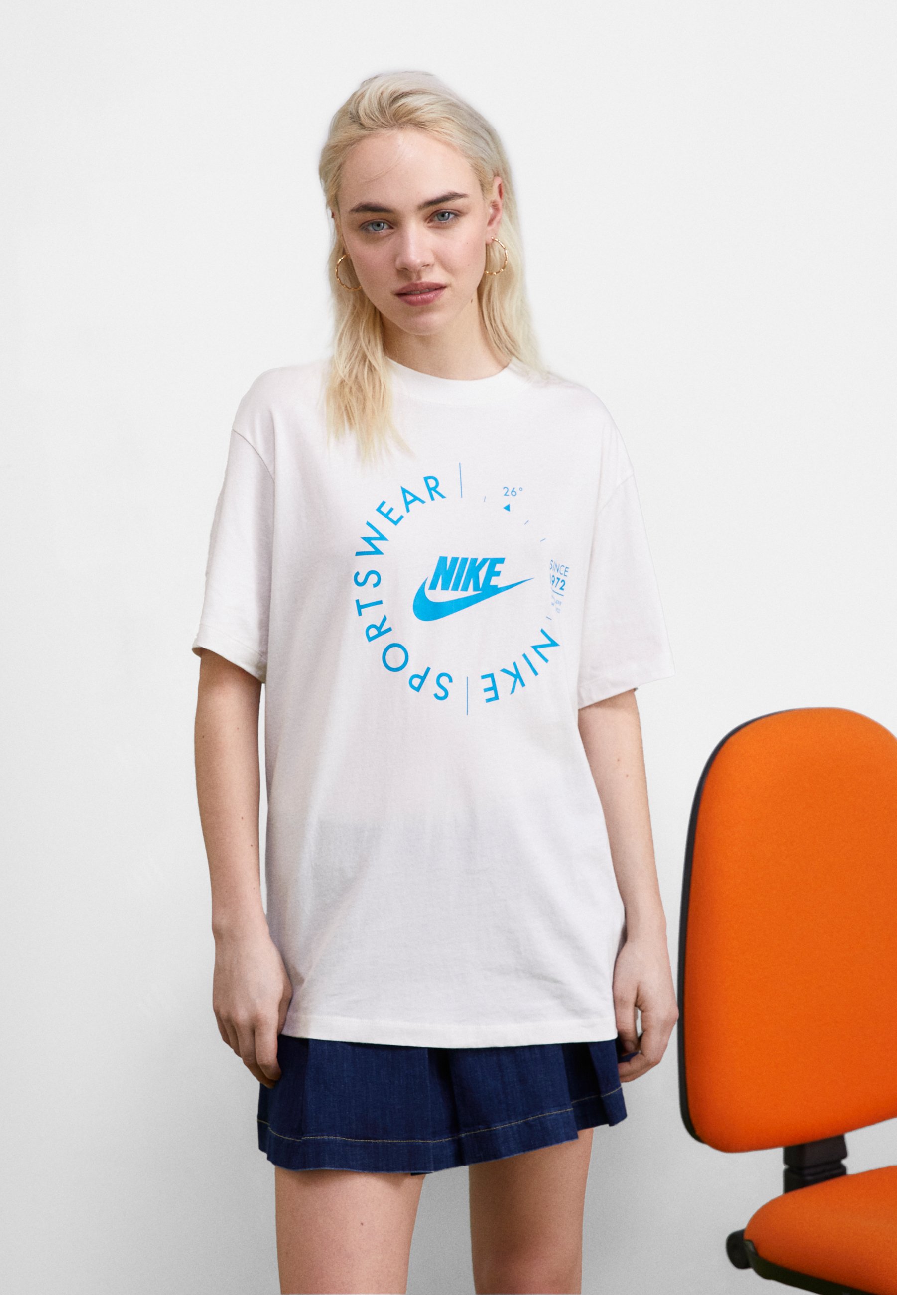 Nike Sportswear W PRNT - NSW SU phantom/lysgrå T-shirts med BF - print