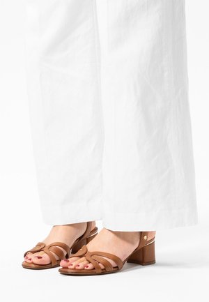 Manfield Sandals - cognac