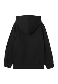 Sudadera negra con un diseño sencillo, que cuenta con capucha, mangas largas y puños y dobladillo acanalados. Está hecha de una tela suave y texturizada.