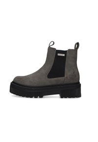 Graue Wildleder Chelsea-Boots mit elastischen Seiteneinsätzen, Schlaufen-Detail und einer dicken schwarzen Gummisohle mit strukturierten Rillen.