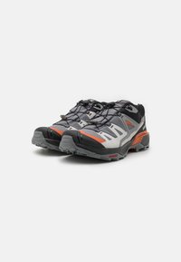 Salomon X ULTRA 360  szary
