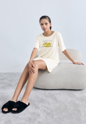 BIGSHIRT - Nočná košieľka - ecru