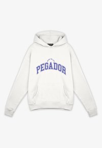 Sudadera blanca con capucha hecha de algodón. Cuenta con un bolsillo frontal, puños acanalados, y un gráfico azul que dice "PEGADOR" con un eslogan arriba.