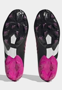 adidas Performance PREDATOR ACCURACY 1 ARTIFICIAL GRASS  - Botines de fútbol para terreno firme - core black/cloud white/team shock pink