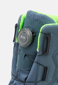 Superfit CULUSUK 2.0 UNISEX - Cizme de iarnă - blau/hellgrün