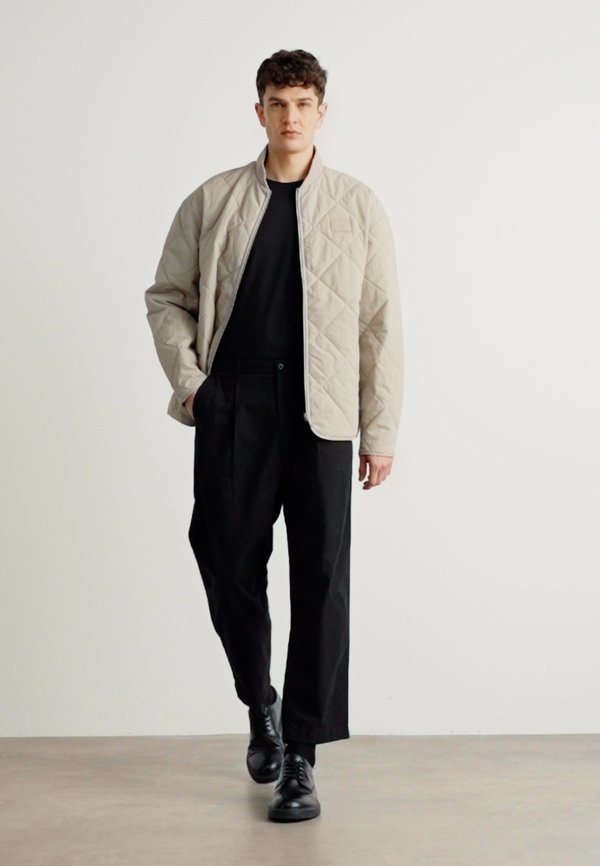 CROPPED PLEAT - Trousers3