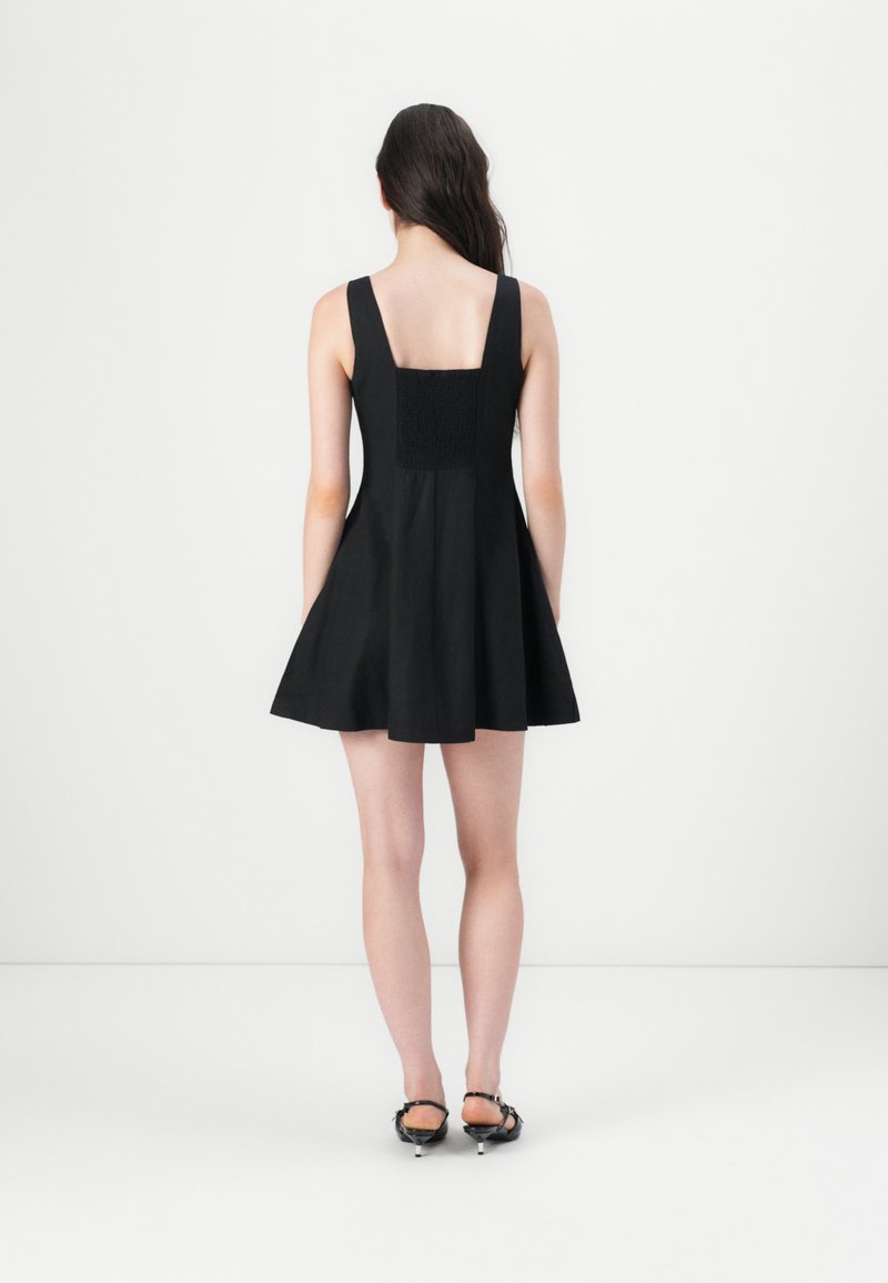 little black dress winter Pomander Place Black Crepe Samantha Dress Black / L