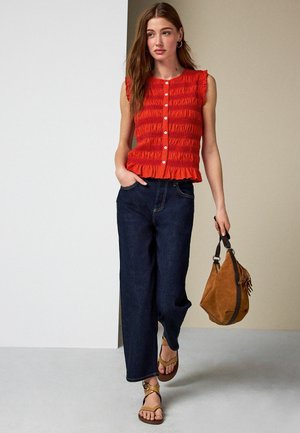 Next, REGULAR FIT - SHIRRED SLEEVELESS BUTTON THROUGH TOP . - Top - red