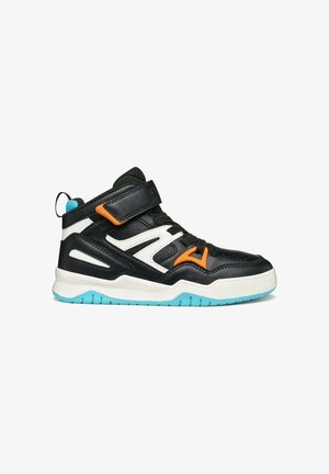 Højhælede sneakers i sort læder med hvide og orange detaljer, der har en velcro-rem, strukturerede paneler og en lyseblå sål.