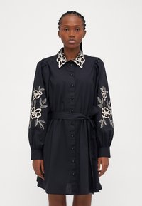 YAS Petite YASSYMELLE SHIRT DRESS - Srajčna obleka - black