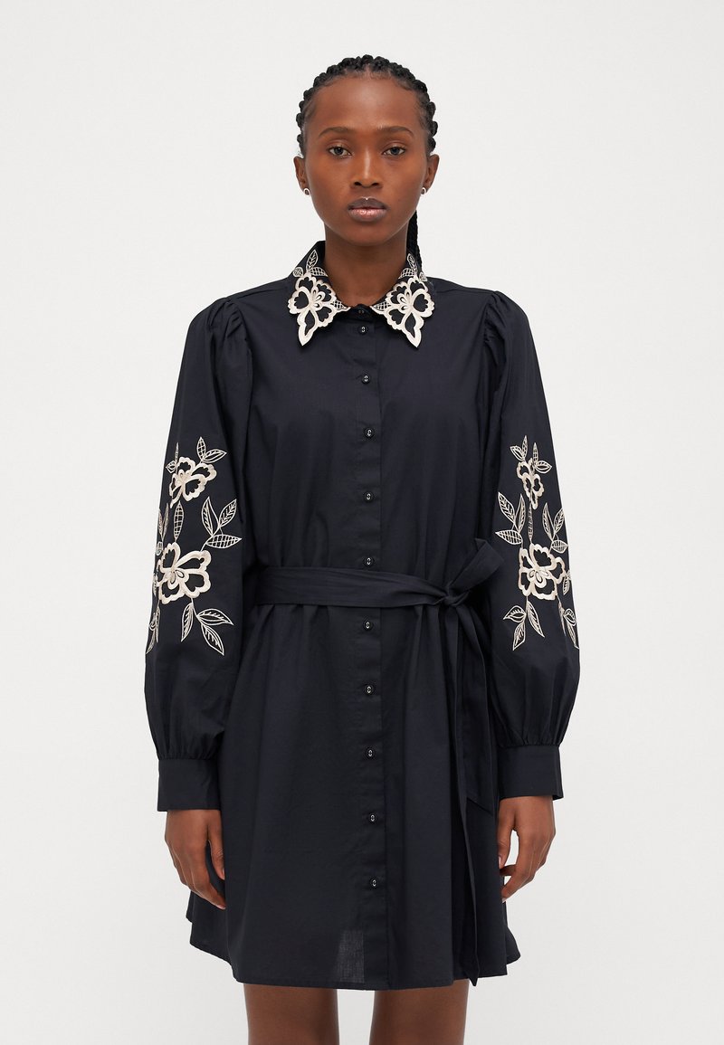 YAS Petite YASSYMELLE SHIRT DRESS - Srajčna obleka - black