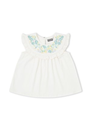 Vestido blanco sin mangas para bebé con cuello con volantes y diseño floral bordado en azul y amarillo a lo largo del escote.