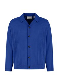 Sininen neulottu neuletakki, jossa on kaulus, napitus, teksturoidut pystysuorat kuviot sekä resorit hihansuissa ja helmassa.