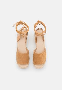 Zign Espadrillas - cognac