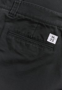 Matinique MACHINO PLEAT  - Pantalon classique - black