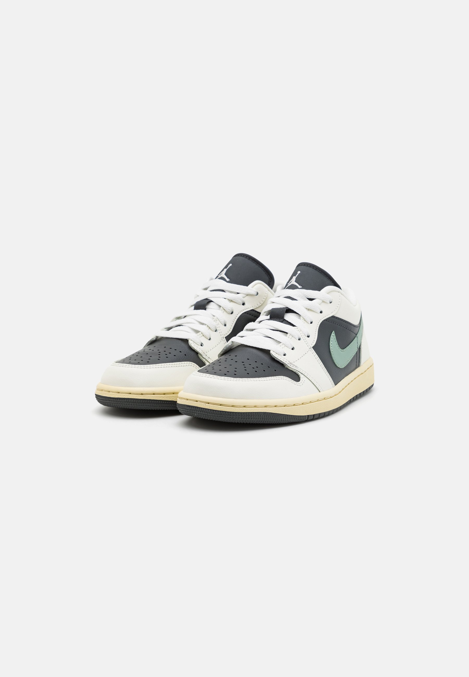 国内配送 NIKE W AIR JORDAN 1 LOW ANTHRACITE /JADE SMOKE-SAIL Womens Air Jordan 1 Low - Anthracite/Jade Smoke/Sail/Legend