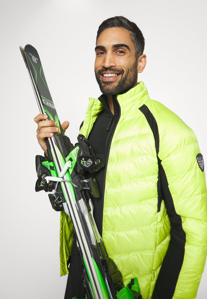 EA7 Emporio Armani Snowboard jacket acid lime/green Zalando.co.uk