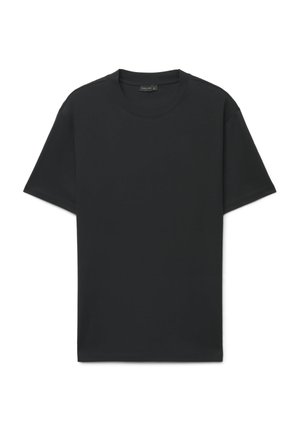 Schlichtes schwarzes T-Shirt mit kurzen Ärmeln und Rundhalsausschnitt, flach ausgelegt, zeigt Vorderseite und Etikett innen am Kragen.