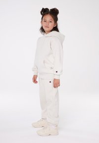 Champion EXCLUSIVE HOODIE UNISEX - Sportinis megztinis - off-white