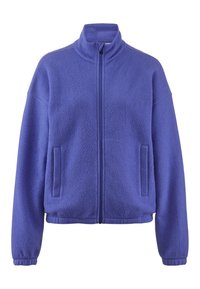 Paars fleece jack met een hoge kraag, een ritssluiting aan de voorkant en twee zijzakken. Zachte textuur en relaxte pasvorm, met een gladde afwerking.