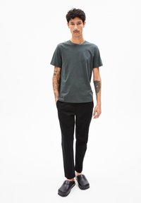 ARMEDANGELS JAAMEL STRUCTURE - T-shirt basic - space steel