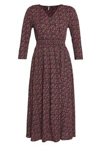 Schwarzes Kleid mit floralem Muster in Rot und Weiß. Mit V-Ausschnitt, dreiviertelärmeln und einer gerafften Taille für eine fließende Silhouette.