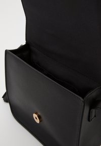 Even&Odd Mala a tiracolo - black