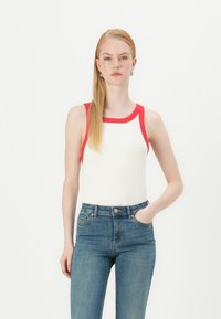 ONLY ONLWAUW MID WAIST FLARED - Flared jeans - medium blue denim