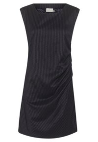 Robe sans manches bleu marine avec des rayures blanches verticales, présentant une texture froncée sur un côté et un col rond. Fabriquée en tissu lisse.