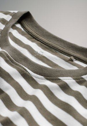 THE SET 4 PACK SHORT SLEEVE  - REGULAR FIT - T-shirt basic - white stripe khaki light khaki