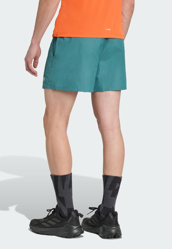 MT - Sports shorts - preloved teal2