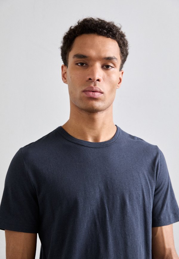 OLAF  - Basic T-shirt - light ink3