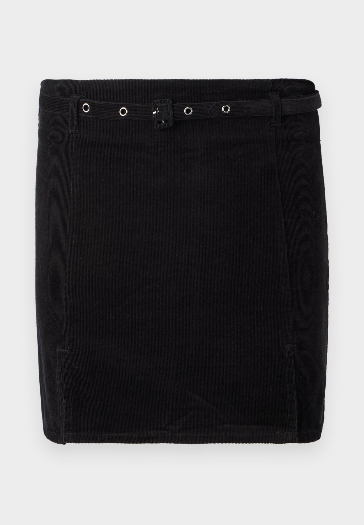ONLNESSA Short