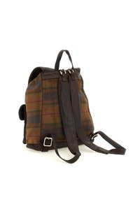 Zaino a quadri marrone con dettagli in pelle, dotato di manico superiore e cinghie regolabili. La texture è una miscela di lana e pelle.
