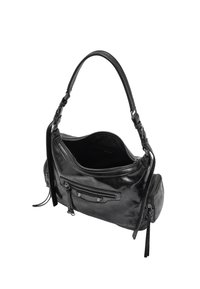 Czarna skórzana torebka na zamek błyskawiczny z główną komorą, przednią kieszenią, plecioną rączką oraz dekoracyjnymi frędzlami. Gładka faktura z subtelnym połyskiem.