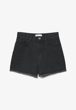 Shorts in denim nero con orli sfrangiati, bottone frontale, cinque tasche e dettagli di piccoli borchietti argentati sparsi.