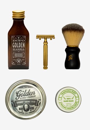 SHAVING KIT - Scheerset - -