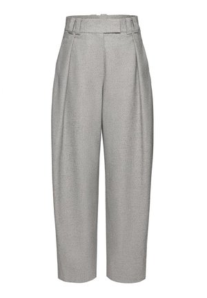 Sivé nohavice s vysokým pásom, zúžené dole, s prednými záhybmi, pútkami na opasok a textúrovanou látkou, vhodné na formálne alebo kancelárske nosenie.