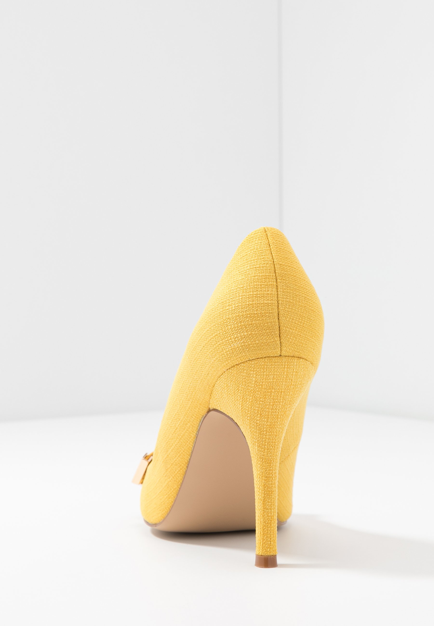 yellow talon haut