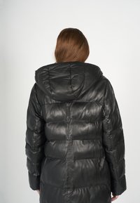 Freaky Nation HEAVENLY-FN - Vinterkappa /-rock - black