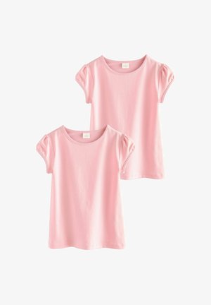 Zwei schlichte hellrosa T-Shirts mit kurzen Ärmeln und leicht gerafften Ärmeln, dargestellt vor weißem Hintergrund.