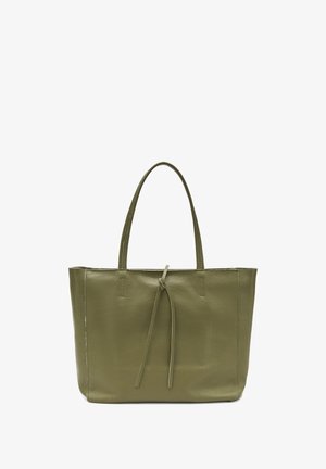 Borsa a spalla in pelle verde oliva con due manici lunghi, forma strutturata, superficie liscia e un dettaglio decorativo a fiocco sul davanti.