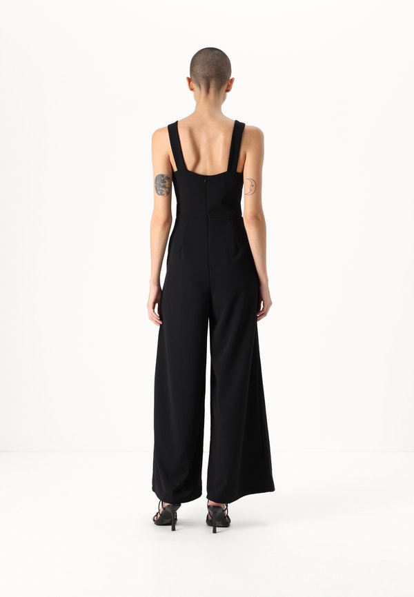 LIVA - Jumpsuit3