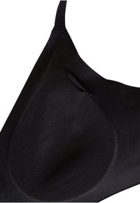 Sujetador negro de material suave y elástico. Presenta copas moldeadas y un sutil detalle de bolsillo. Tirantes ajustables.